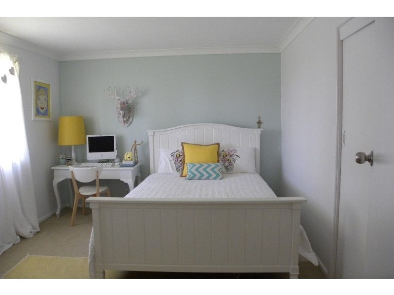 685 Olympic Highway, Young NSW 2594