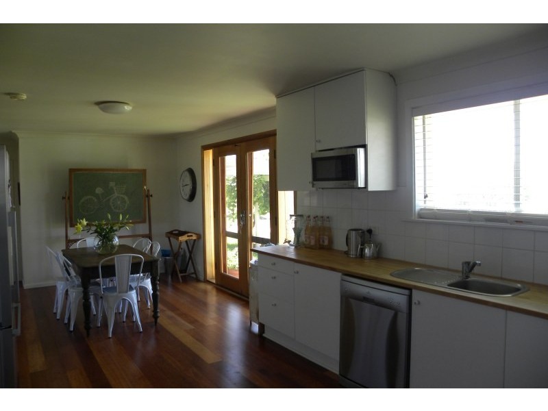 685 Olympic Highway, Young NSW 2594