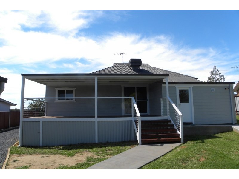 101 Wombat Street, Young NSW 2594