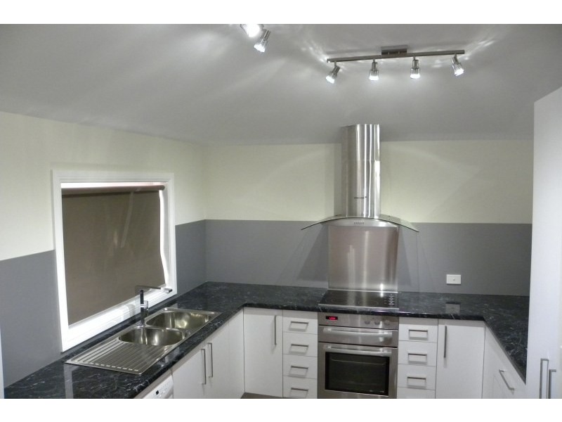 101 Wombat Street, Young NSW 2594