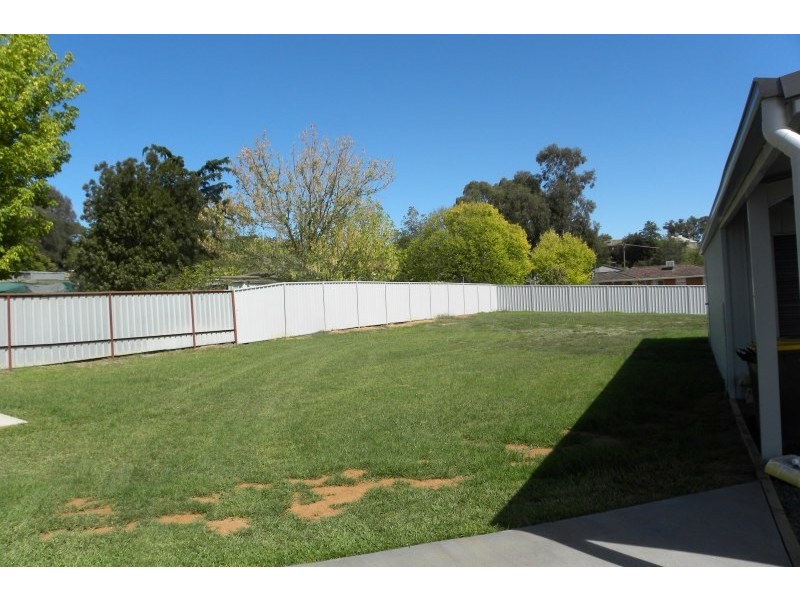 101 Wombat Street, Young NSW 2594