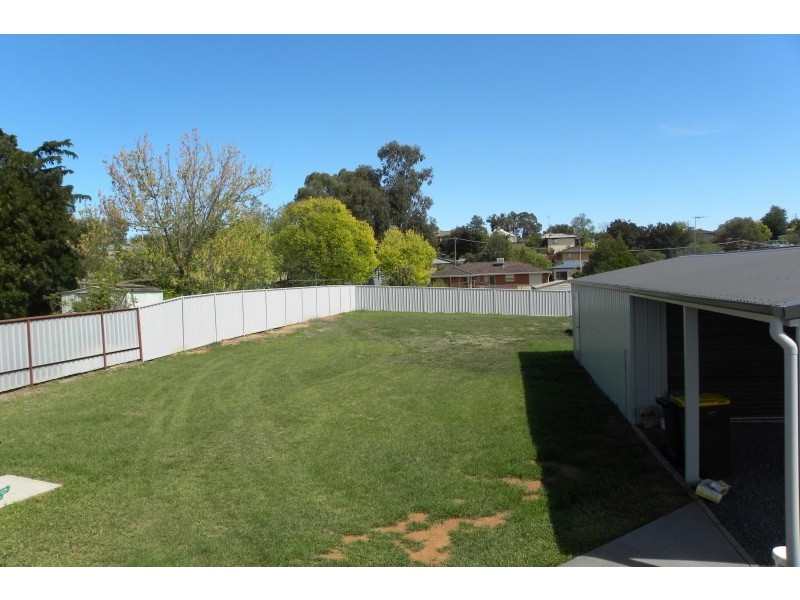 101 Wombat Street, Young NSW 2594