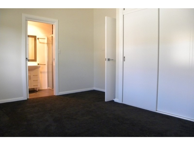 101 Wombat Street, Young NSW 2594