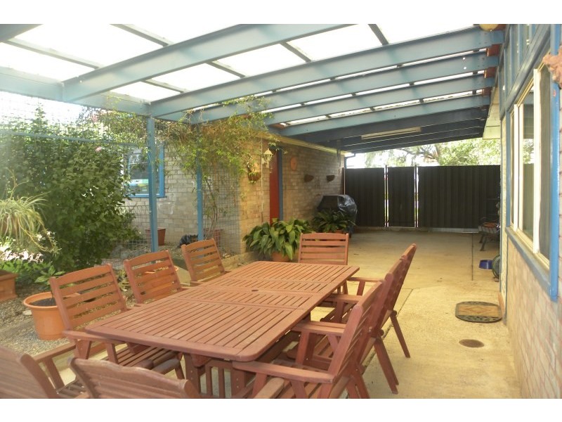 12 Currawong Street, Young NSW 2594