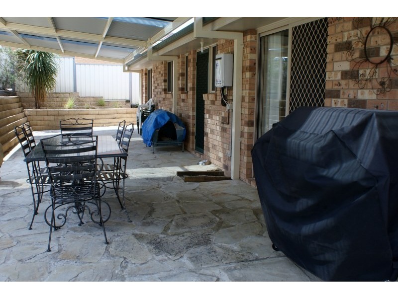 11 Petticoat Lane, Young NSW 2594