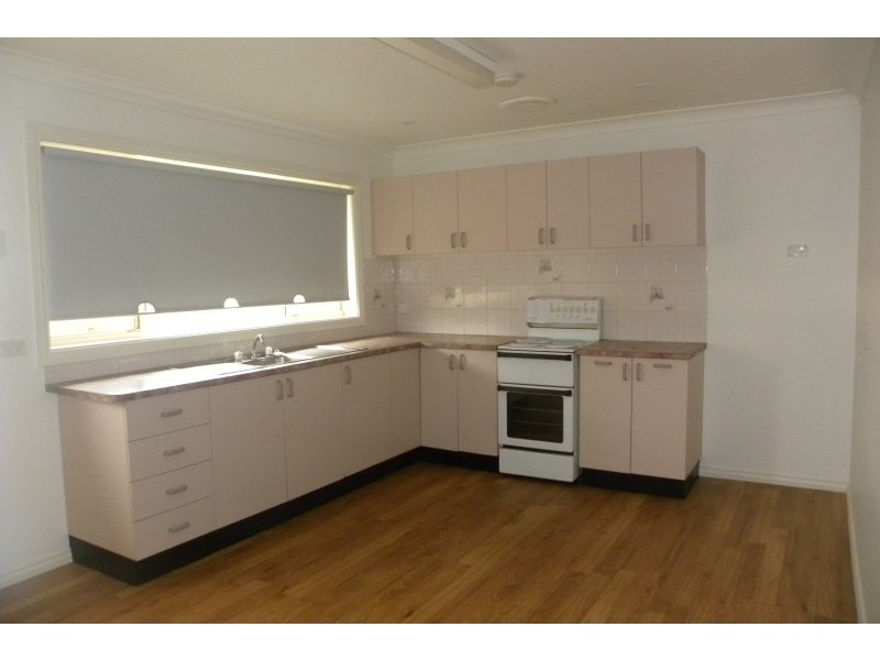 6 Tadros Avenue, Young NSW 2594