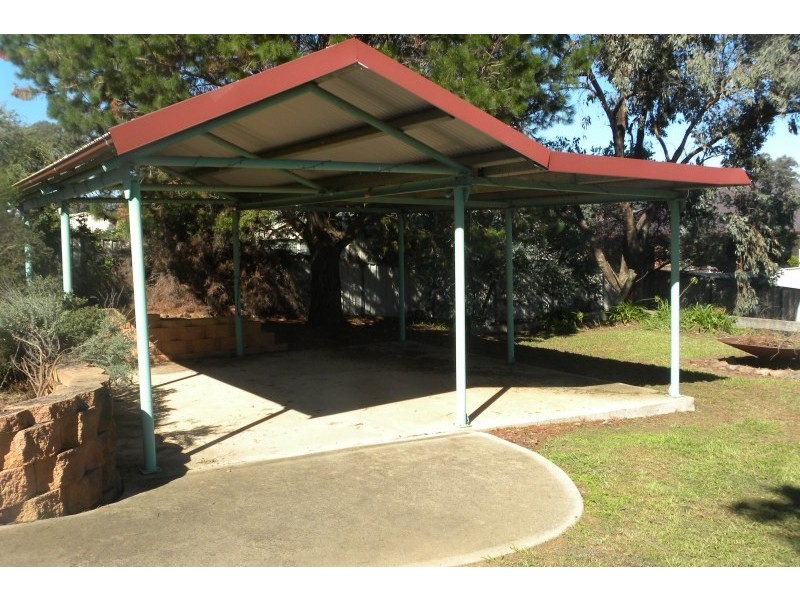 6 Tadros Avenue, Young NSW 2594