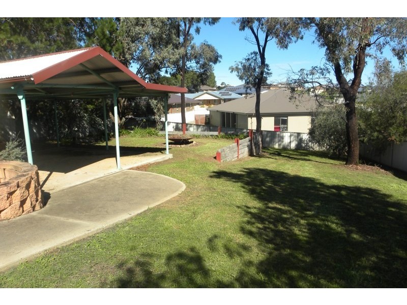 6 Tadros Avenue, Young NSW 2594