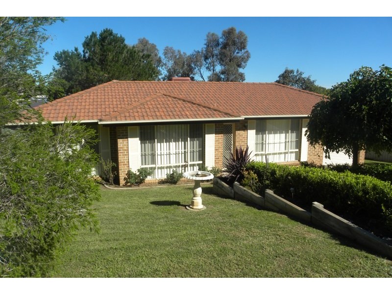 6 Tadros Avenue, Young NSW 2594