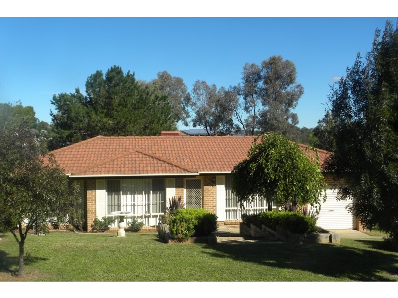 6 Tadros Avenue, Young NSW 2594