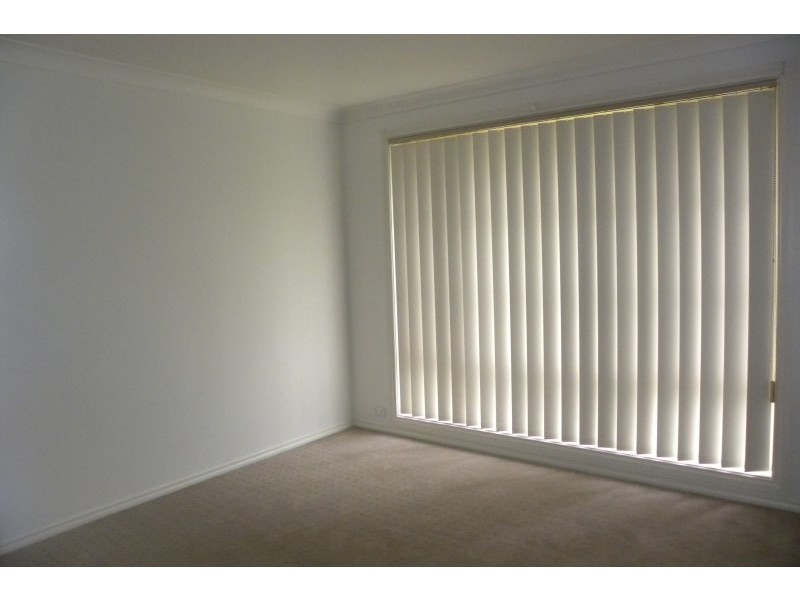 6 Tadros Avenue, Young NSW 2594