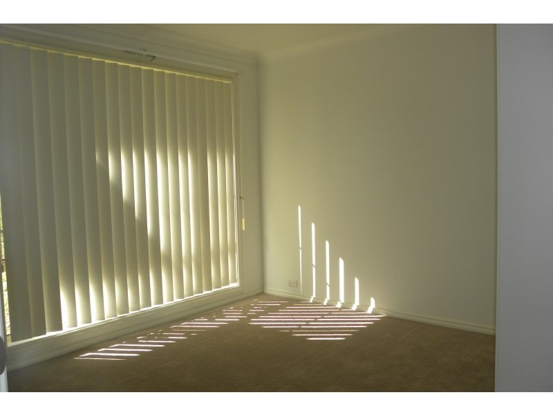 6 Tadros Avenue, Young NSW 2594