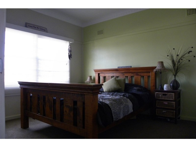 65 Brock Street, Young NSW 2594