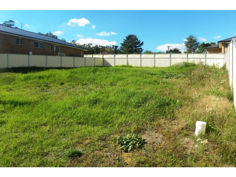 10 Hambrook Place, Young NSW 2594