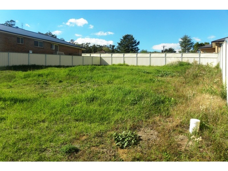 10 Hambrook Place, Young NSW 2594