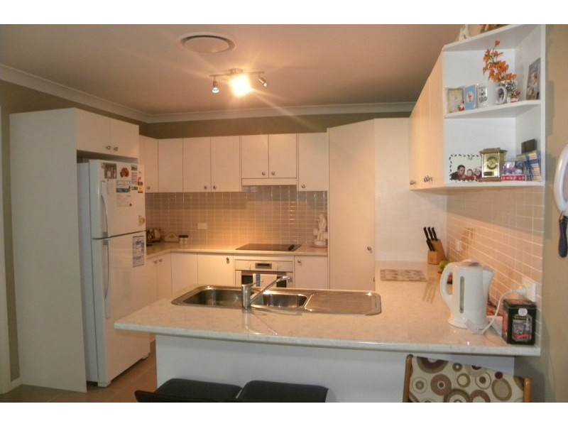 10 Mayoh Place, Young NSW 2594