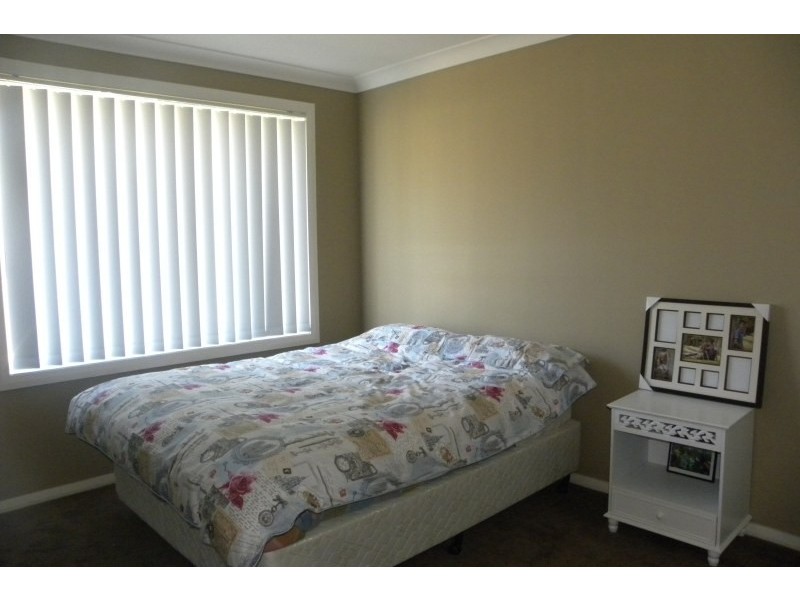 10 Mayoh Place, Young NSW 2594