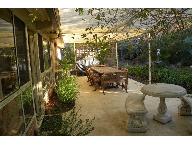 39 Petticoat Lane, Young NSW 2594