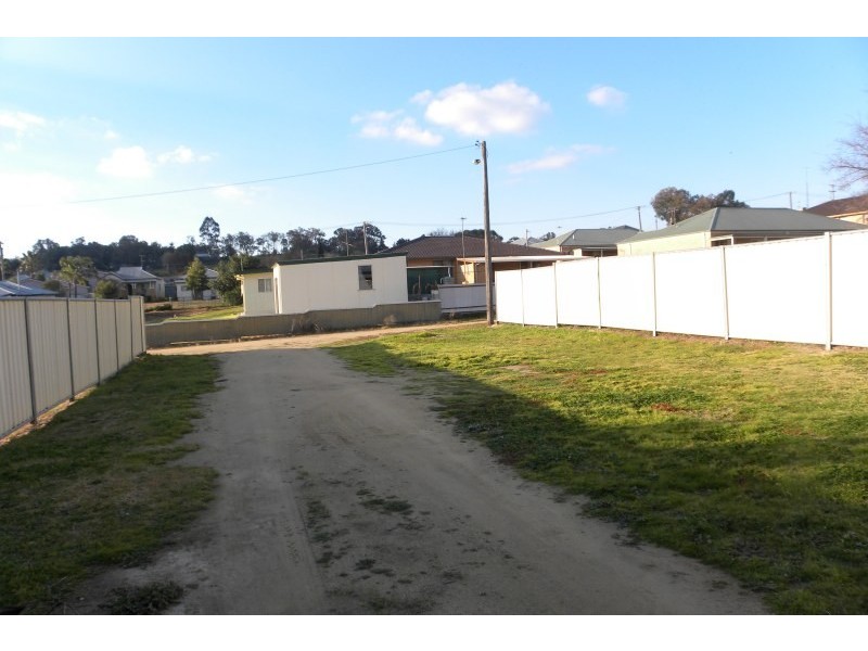 151 Nasmyth Street, Young NSW 2594