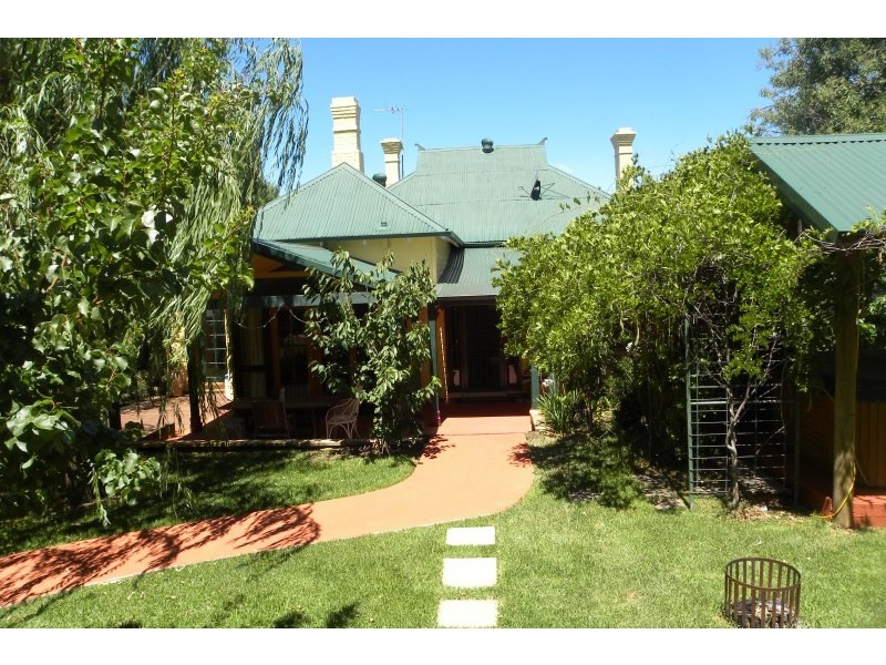 49 Wombat Street, Young NSW 2594