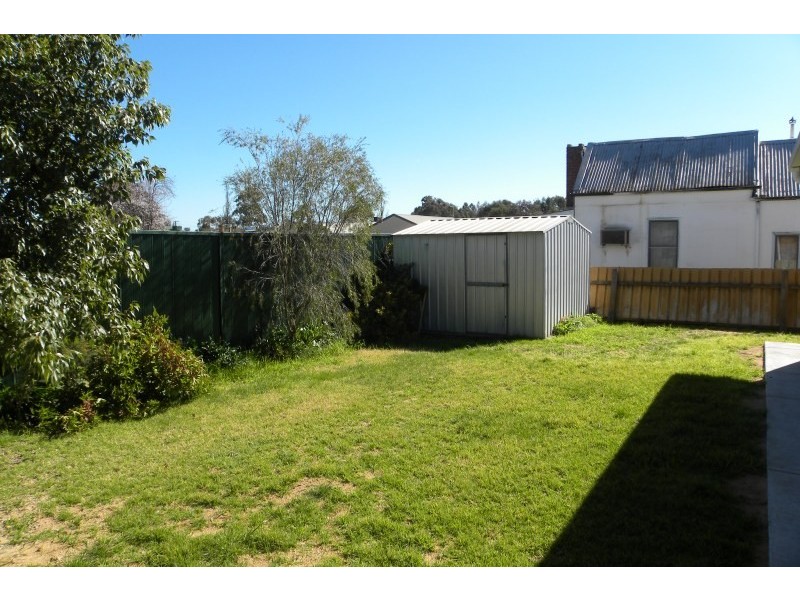 3/7 Murringo Street, Young NSW 2594