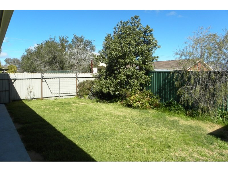 3/7 Murringo Street, Young NSW 2594