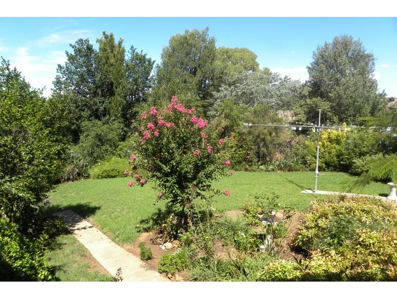 39  Fontenoy Street, Young NSW 2594