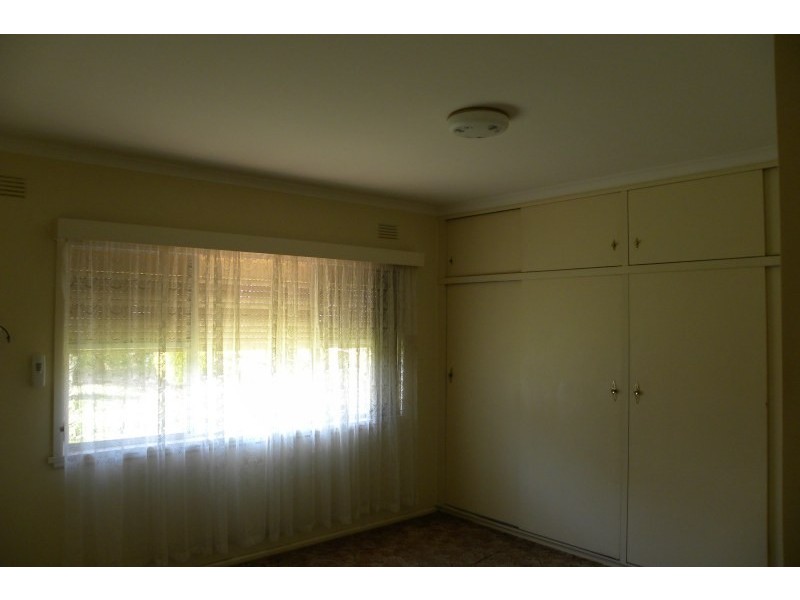 19 Bruce Street, Young NSW 2594