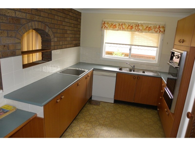 95 Thornhill Street, Young NSW 2594