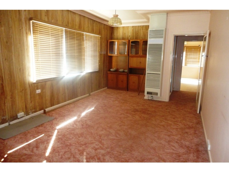 1/41 Main Street, Young NSW 2594