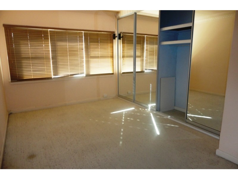 1/41 Main Street, Young NSW 2594