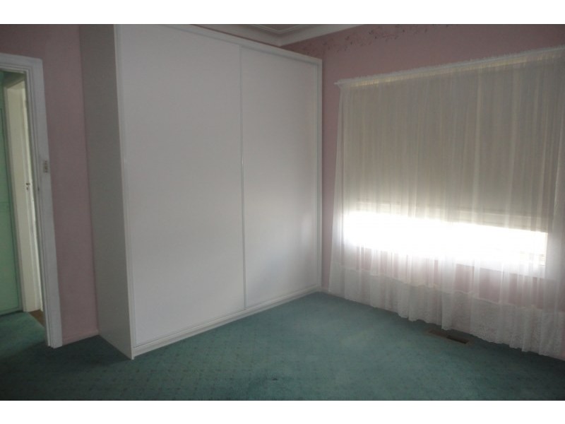 5 Florence Street, Young NSW 2594