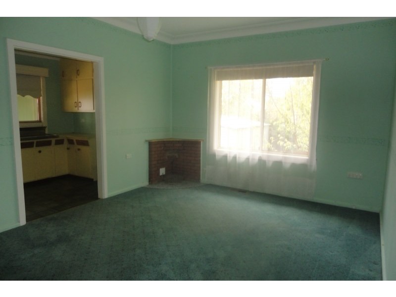 5 Florence Street, Young NSW 2594