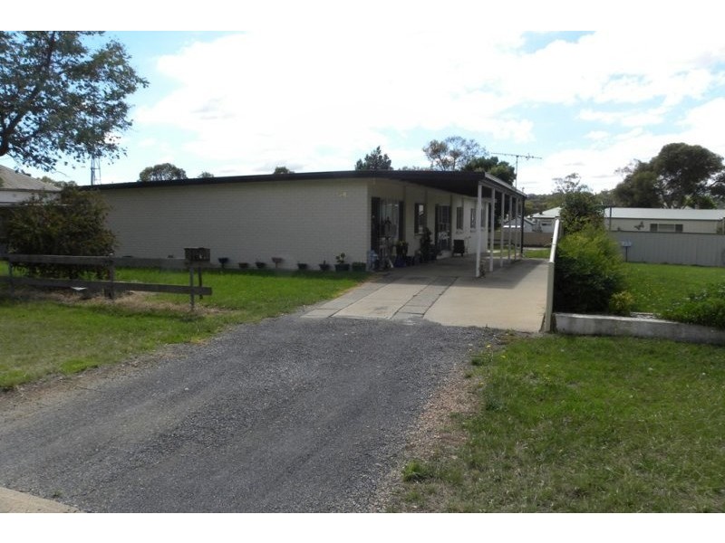 1/36 Murringo Street, Young NSW 2594