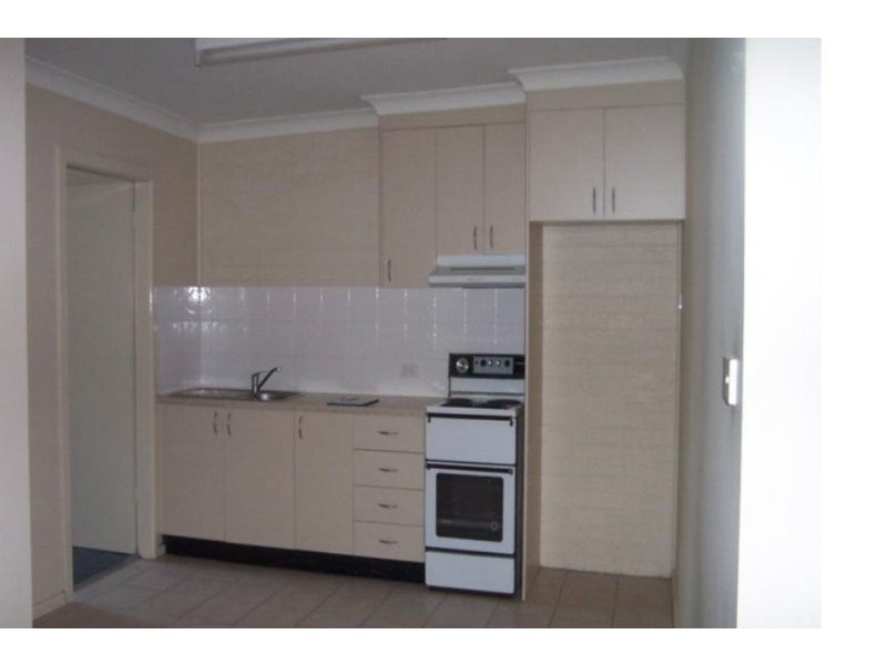 1/36 Murringo Street, Young NSW 2594