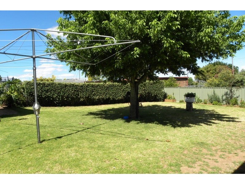 14 William Street, Young NSW 2594