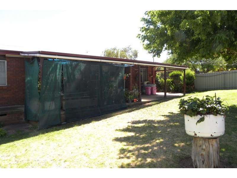 14 William Street, Young NSW 2594