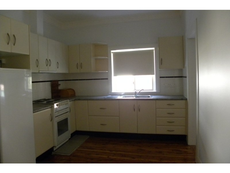 40 Yass Street, Young NSW 2594