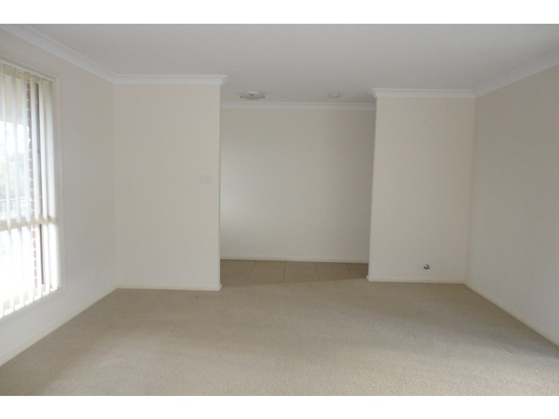 47 Petticoat Lane, Young NSW 2594