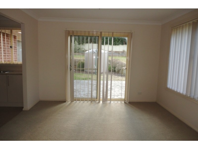 47 Petticoat Lane, Young NSW 2594
