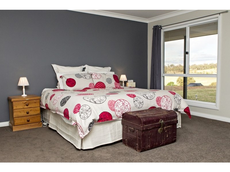23 Cherry Vale Place, Young NSW 2594