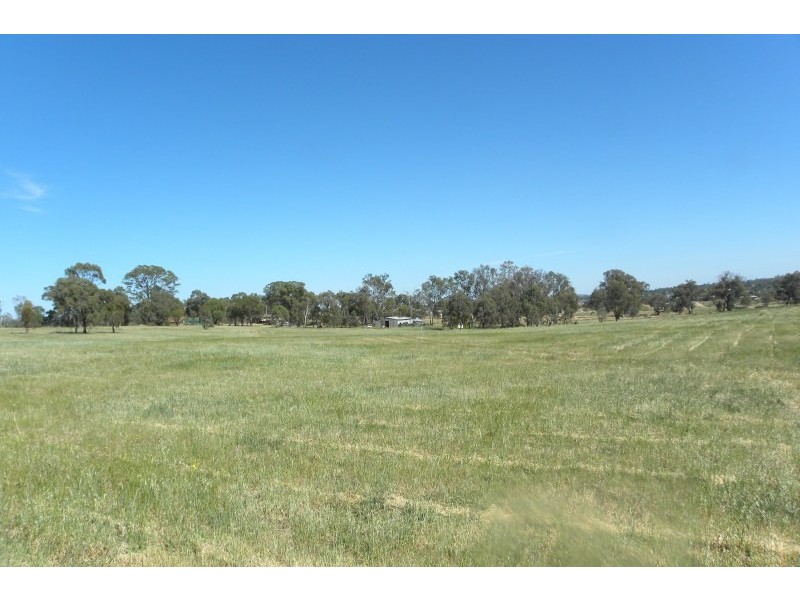 897 Victoria Street, Young NSW 2594