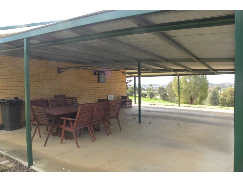 151 Willawong Street, Young NSW 2594