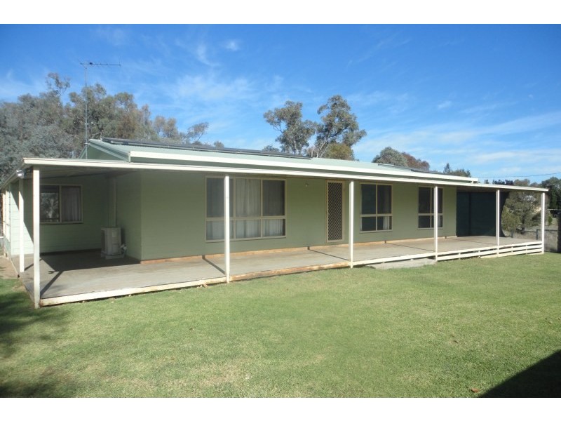 216 Telegraph Road, Young NSW 2594
