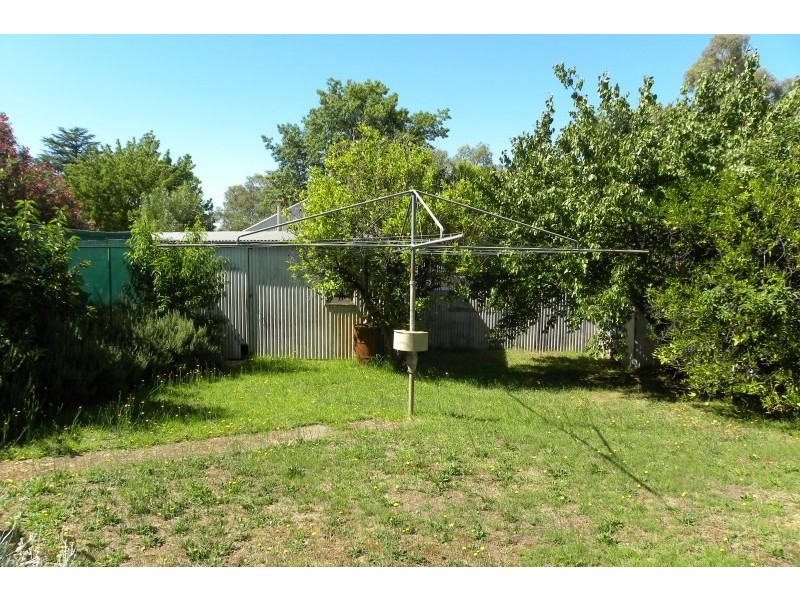 4 Musgrave Street, Young NSW 2594