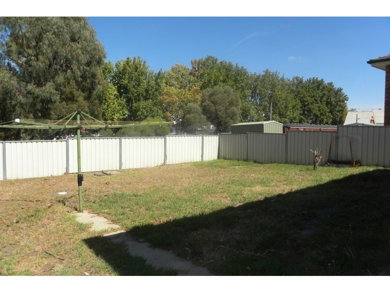 122 Nasmyth Street, Young NSW 2594
