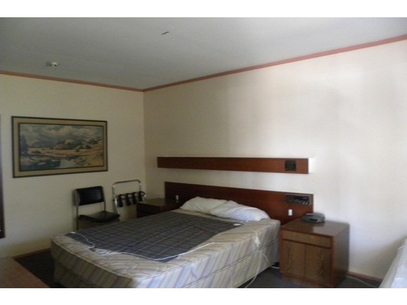 23 Zouch Street, Young NSW 2594