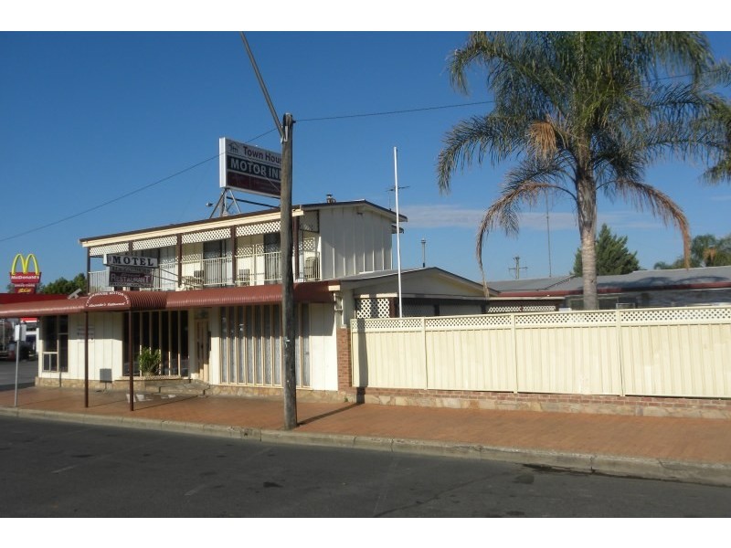 23 Zouch Street, Young NSW 2594