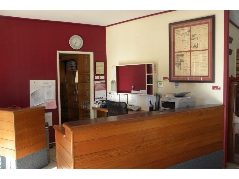 23 Zouch Street, Young NSW 2594