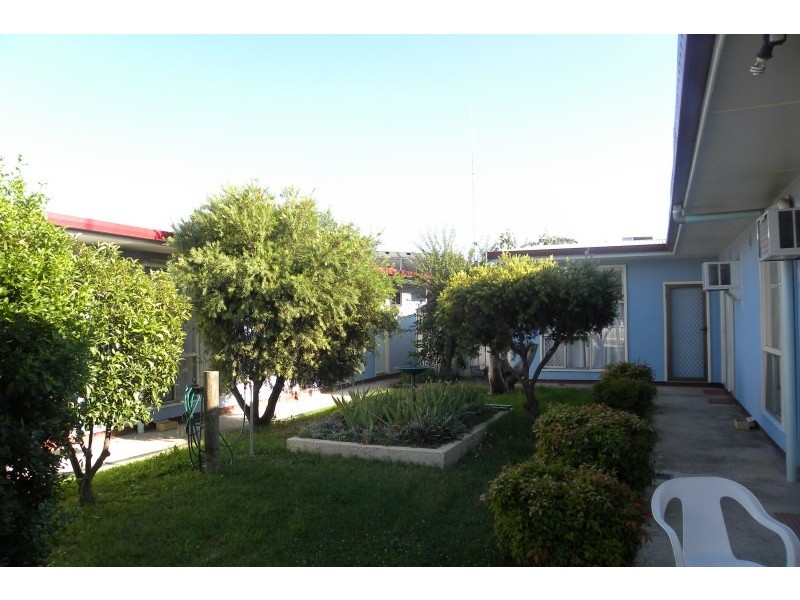 23 Zouch Street, Young NSW 2594